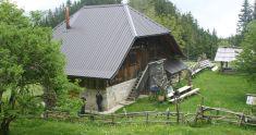 LJUDJE IN ZEMLJA