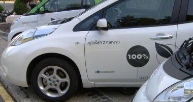 ZA VARNEJŠI IN ČISTEJŠI JAVNI PROMET ZA VARNEJŠI IN ČISTEJŠI JAVNI PROMET