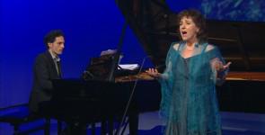 Musica Sotto l'olivo, con Laura Antonaz e Elia Macrì