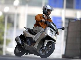 Aprilia sportcity cube 300
