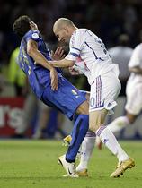 Marco Materazzi in Zinedine Zidane