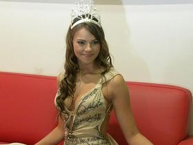 Mis Slovenije Tina Petelin