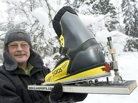Ilkka Tuomikoski s sporno vezjo