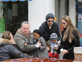 Angelina Jolie in Brad Pitt