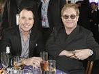 Elton John z možem