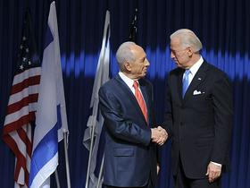 Šimon Peres in Joe Biden