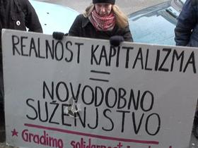 Protest delavcev Prenove in njihovih podpornikov pred ministrstvom za delo