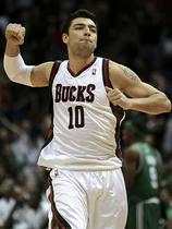 Carlos Delfino (Milwaukee)