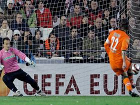 Torsten Frings in Cesar Sanchez