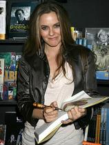 Alicia Silverstone