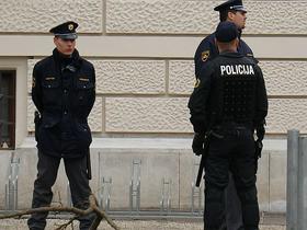 Policija