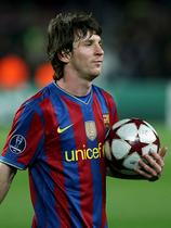 Messi z žogo