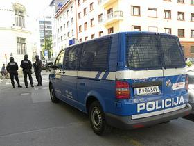Policija