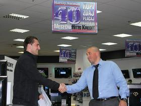 Blaž Petrovič v Harvey Normanu