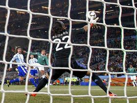Gol Javierja Hernandeza