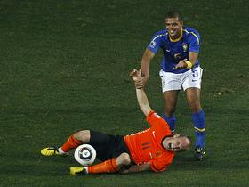 Arjen Robben in Felipe Melo
