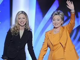 Chelsea in Hillary Clinton