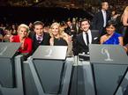 Mis Universe 2010, sodniki Niki Taylor, William Baldwin, Chynna Phillips, Evan Lysacek, in Tamron Hall