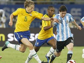 Lucas Leiva, Elias Mendes in Lionel Messi