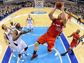 Blake Griffin (LA Clippers) je na svoji 44. tekmi v Ligi NBA dosegel ...