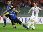 Boštjan Cesar (Chievo) in Miloš Krasić (Juventus)