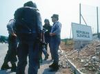 Krvavi Potok, 25. junij 1991 - Slovenski policisti in vojaki varujejo mejni prehod Krvavi Potok med 10-dnevno vojno