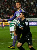 Dalibor Volaš (Maribor) in Elvis Džafić (Olimpija)
