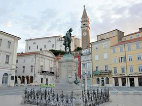 Tartinijev trg, Piran, Mestna galerija v Piranu