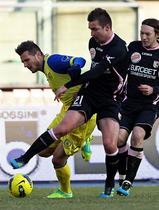 Cyril Thereau (Chievo) - Armin Bačinović (Palermo)