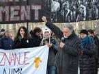Protest zaradi ukinitev štipendij tujim študentom