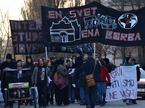 Protest zaradi ukinitev štipendij tujim študentom