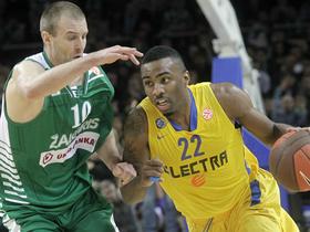 Tomas Delininkaitis in Keith Langford