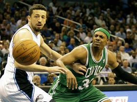 Hedo Turkoglu in Paul Pierce