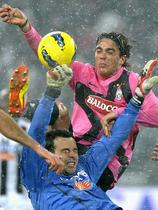 Samir Handanović in Alessandro Matri