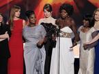Sissy Spacek, Ahna O'Reilly, Octavia Spencer, Emma Stone, Viola Davis, Cicely Tyson in Jessica Chastain