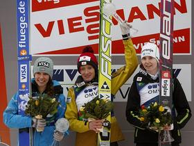 Sarah Hendrickson, Daniela Iraschko in Katja Požun v Hinzenbachu
