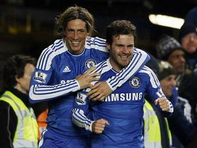 Fernando Torres in Juan Mata