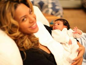 Beyoncé in Blue Ivy