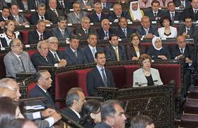 Al Asad: Siriji grozi prava vojna, ki se vodi od zunaj