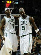 Jermaine O'Neal, Kevin Garnett