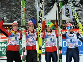Peter Prevc, Jurij Tepeš, Jaka Hvala in Robert Kranjec