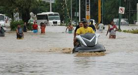 Iz mehiškega letovišča zaradi poplav evakuirali številne turiste