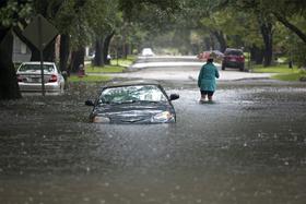 Foto: Zaradi nalivov v Južni Karolini Obama razglasil izredne razmere