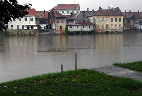 Neurje na Hrvaškem, v Karlovcu strah pred lanskim poplavnim scenarijem