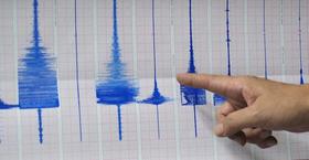 Japonsko stresel močan potres, opozoril pred cunamijem ni