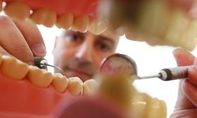 ZZS: Referendum ni prava pot do samostojne zobozdravniške zbornice