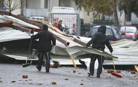 Po Nemčiji, Franciji in Veliki Britaniji z mrazom razsaja še močan veter