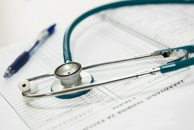 Zdravstveni zavodi pozivajo k 8,45-odstotnemu dvigu cen storitev