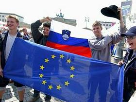 Evropska zastava ponazarja prispodobo popolnosti.
