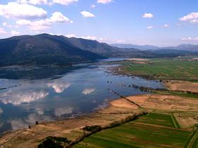 http://img.rtvslo.si/upload/Okolje/jezero_show.jpg